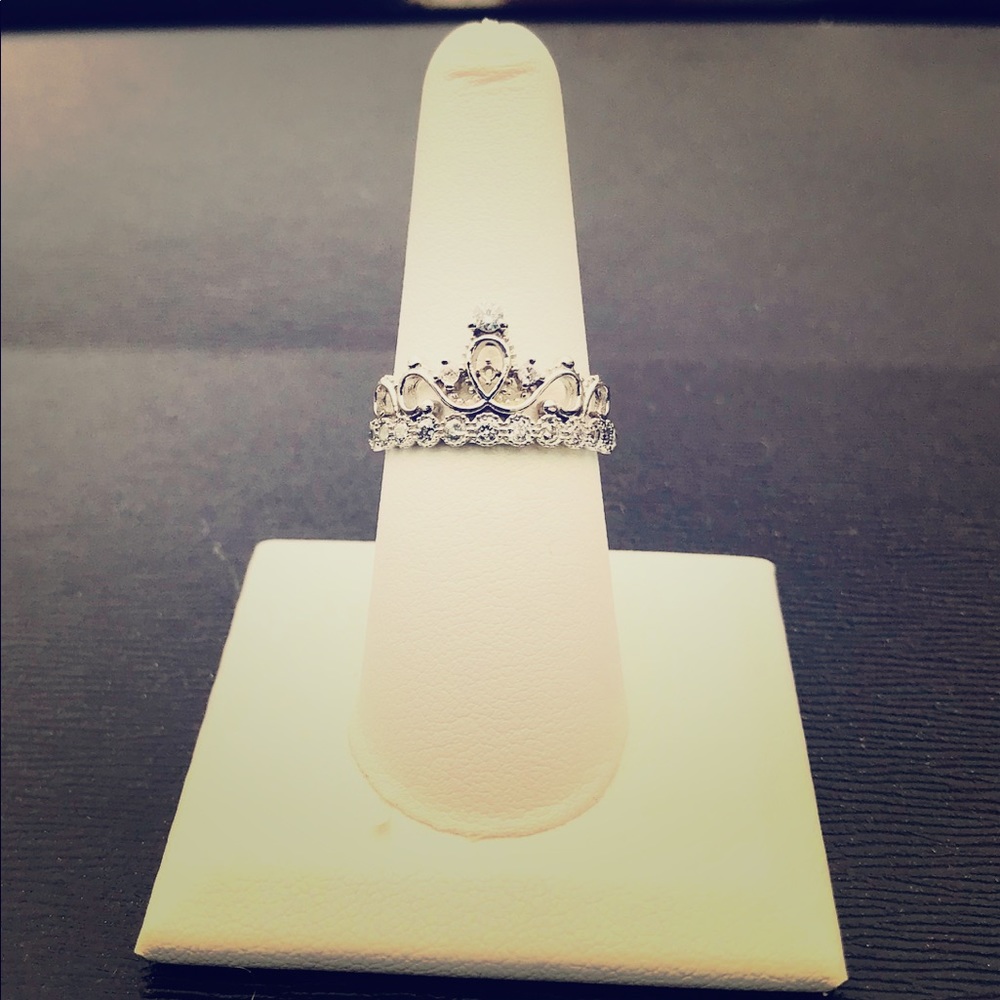 white gold crown ring